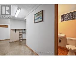 1892 WAVELL STREET - 30