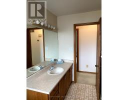 8579 GLENDON DRIVE - 11