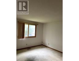 8579 GLENDON DRIVE - 13