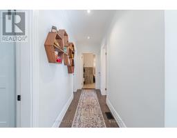 20 ELMWOOD AVENUE E - 26