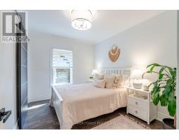 20 ELMWOOD AVENUE E - 29