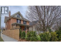 20 ELMWOOD AVENUE E - 3