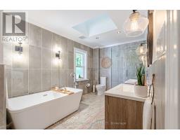 20 ELMWOOD AVENUE E - 31
