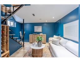 20 ELMWOOD AVENUE E - 39
