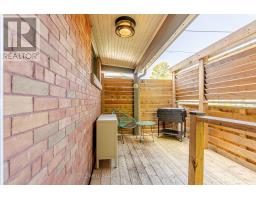20 ELMWOOD AVENUE E - 43