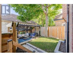 20 ELMWOOD AVENUE E - 44