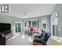 23 LYNNGATE GROVE - 18
