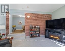 23 LYNNGATE GROVE - 20