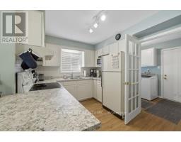 23 LYNNGATE GROVE - 22