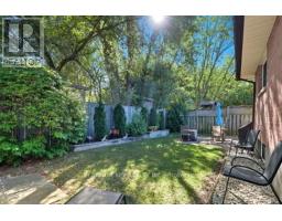 23 LYNNGATE GROVE - 43