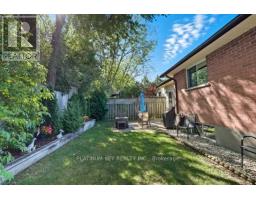 23 LYNNGATE GROVE - 44