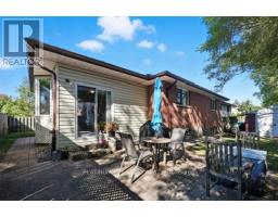 23 LYNNGATE GROVE - 45