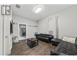 194 CROMWELL STREET - 6