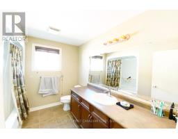 823 OAKCROSSING ROAD - 21