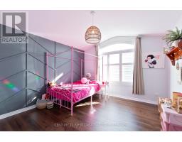 6 NOBLE LANE - 31