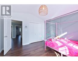 6 NOBLE LANE - 32