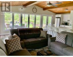 16 HOWEY AVENUE - 4