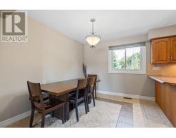 368 KENMORE PLACE - 12