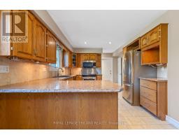 368 KENMORE PLACE - 15