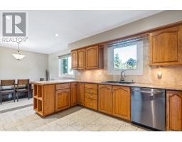 368 KENMORE PLACE - 17
