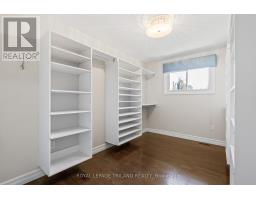 368 KENMORE PLACE - 27