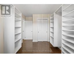 368 KENMORE PLACE - 28