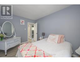 9 OUTER DRIVE - 24