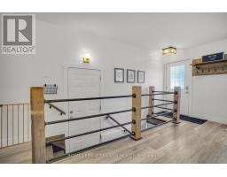 15 MOHEGAN CRESCENT - 25