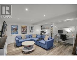15 MOHEGAN CRESCENT - 28