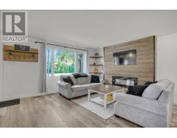 15 MOHEGAN CRESCENT - 8