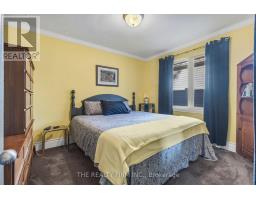 17 MAUD STREET - 14
