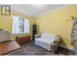 17 MAUD STREET - 15