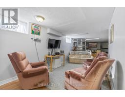 17 MAUD STREET - 17