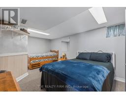 17 MAUD STREET - 22