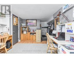 17 MAUD STREET - 23