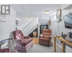 17 MAUD STREET - 25
