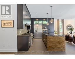 649 VALLEYSTREAM WALK - 10