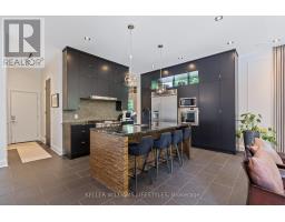 649 VALLEYSTREAM WALK - 12