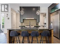 649 VALLEYSTREAM WALK - 13