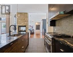 649 VALLEYSTREAM WALK - 15