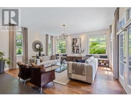 649 VALLEYSTREAM WALK - 16