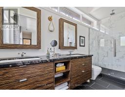 649 VALLEYSTREAM WALK - 24