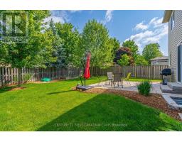 32 STONE FIELD LANE - 11