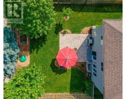 32 STONE FIELD LANE - 15
