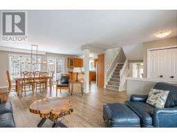 32 STONE FIELD LANE - 21