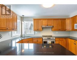 32 STONE FIELD LANE - 26