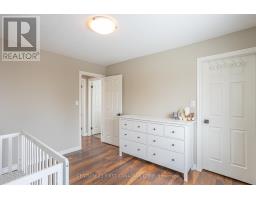 32 STONE FIELD LANE - 38