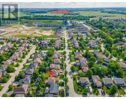32 STONE FIELD LANE - 48