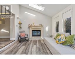 74 ERICA CRESCENT - 12