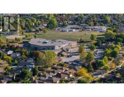 74 ERICA CRESCENT - 27